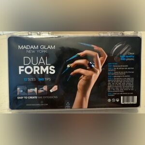 Clear Dual Forms for Nail Art